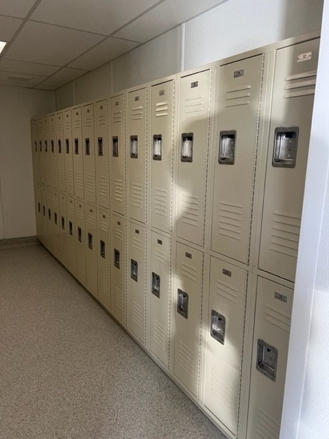 Used 24' x 60' modular locker room building for sale – lockers Used 24' x 60' modular locker room building for sale – lockers